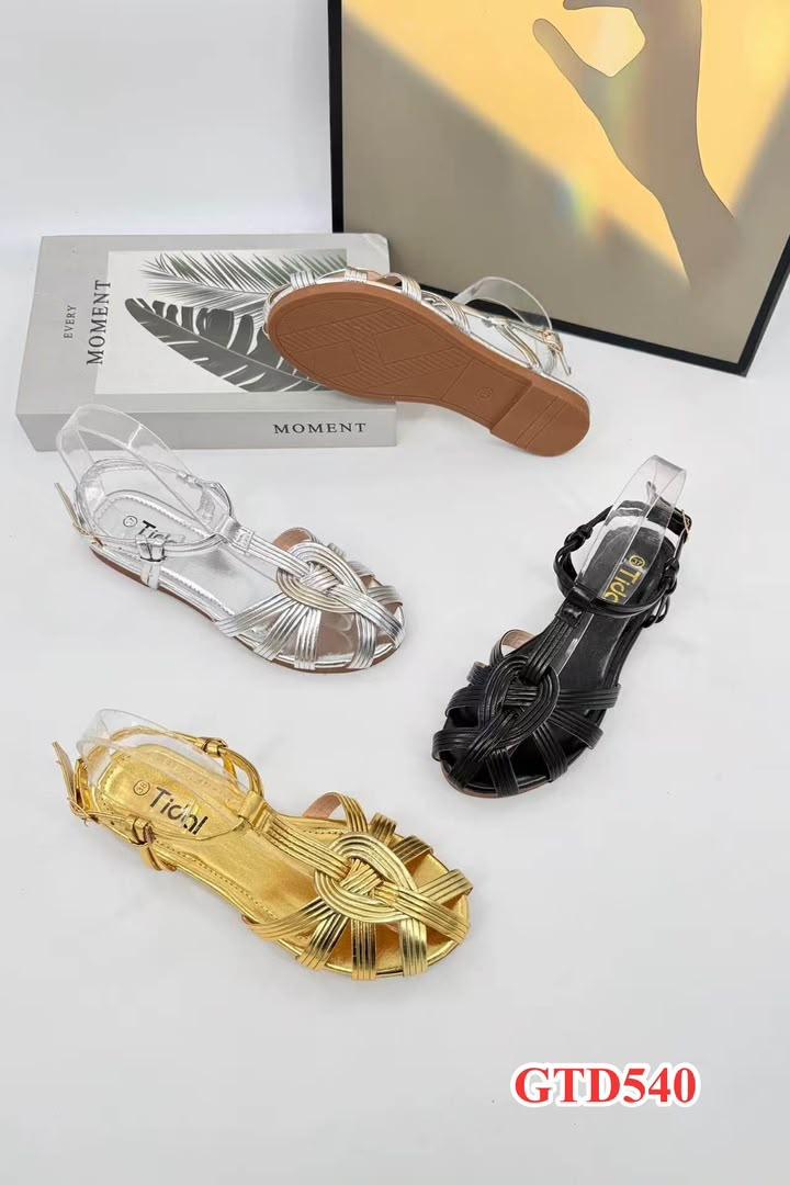 Slippers suitable for all occasions