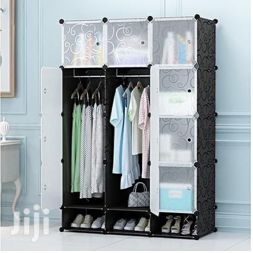 12 cubes wardrobe